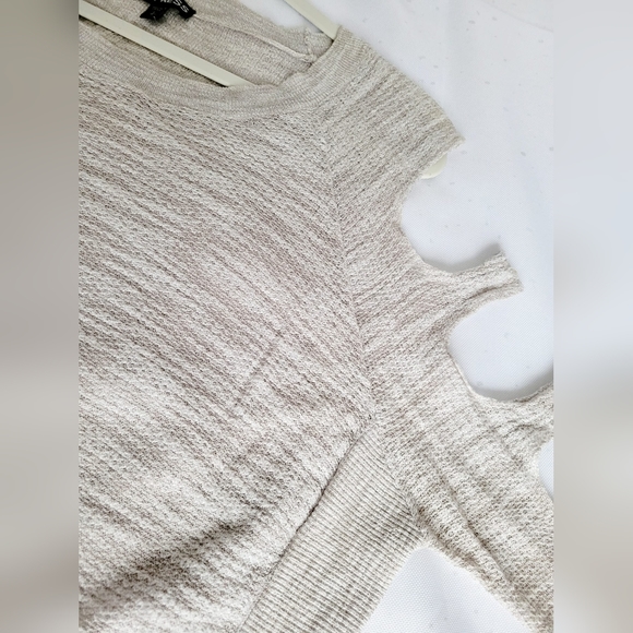 Express Women Cotton-Rayon Cutout Sleebes Tunic Sweater Light Gray Small Oversz - Picture 6 of 14